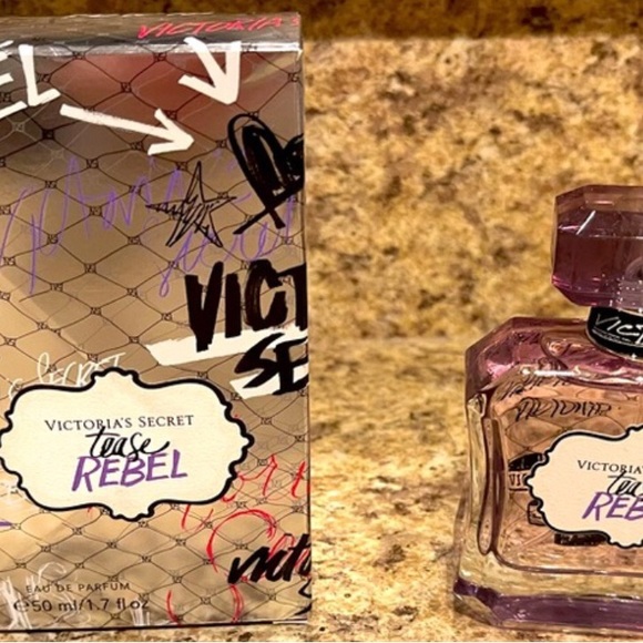 Victoria’s Secret tease rebel - Picture 11 of 11